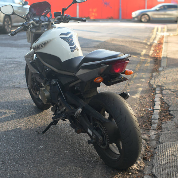 Yamaha XJ6 Flip N Dip