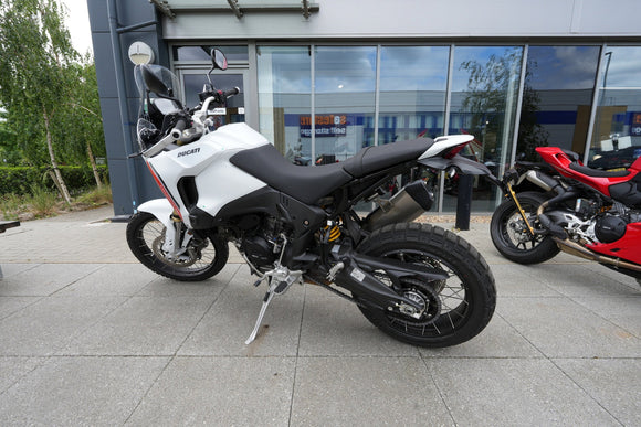 GB Racing Ducati Panigale V2 & V2 S 2025-2026; Streetfighter V2 & V2 S 2025-2026; Multistrada V2 & V2 S 2025-2026; Monster & Monster + 2026; Desert X 2026; Hypermotard V2 V2 SP 2026 Stock Secondary Engine Cover Set