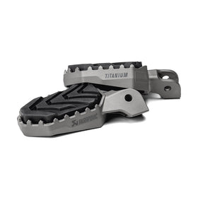 BMW F900GS Adventure - (2024-2026) Akrapovic Titanium Adventure Footpeg Set