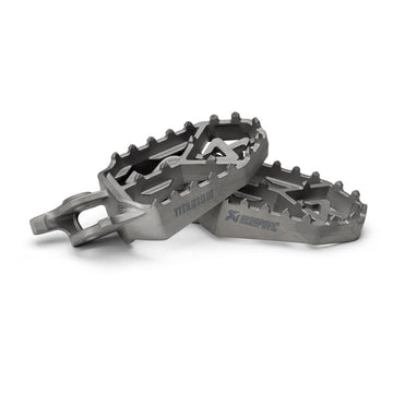 HONDA XL750 Transalp - (2023-2026) Akrapovic Titanium Adventure Footpeg Set