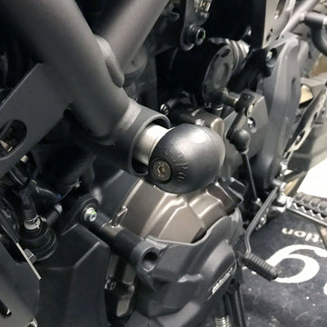 GB Racing Yamaha MT-07 FZ-07 2014-2024; MT-07 Tracer 2014-2024; YZF-R7 2022-2025; XSR700 2014-2025; MT-07 MT-07 AMT 2025-2026; MT-07 Tracer + GT 2026 Bullet Frame Slider - Left Hand Side - Street