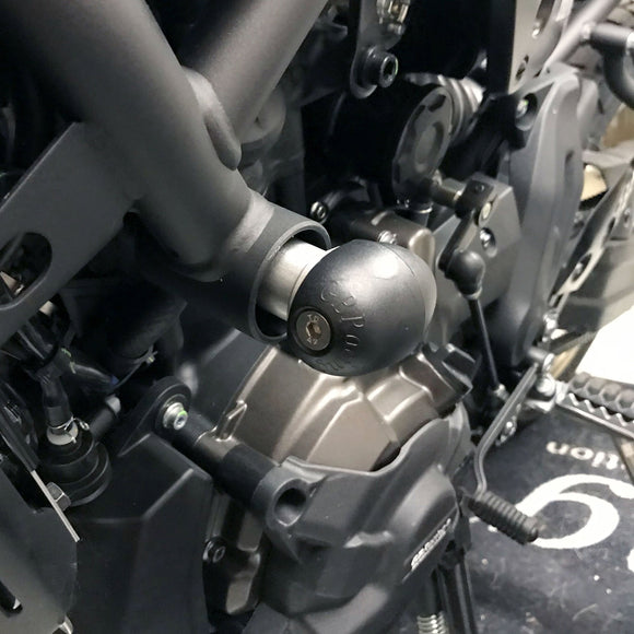 GB Racing Yamaha MT-07 FZ-07 2014-2024; MT-07 Tracer 2014-2024; YZF-R7 2022-2025; XSR700 2014-2025; MT-07 MT-07 AMT 2025-2026; MT-07 Tracer + GT 2026 Bullet Frame Slider Set - Street