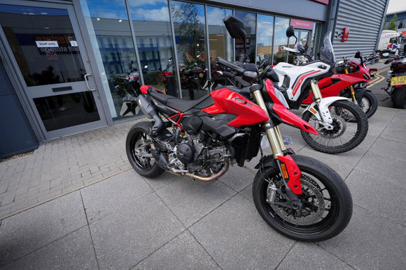 GB Racing Ducati Panigale V2 & V2 S 2025-2026; Streetfighter V2 & V2 S 2025-2026; Multistrada V2 & V2 S 2025-2026; Monster & Monster + 2026; Desert X 2026; Hypermotard V2 V2 SP 2026 Stock Secondary Engine Cover Set