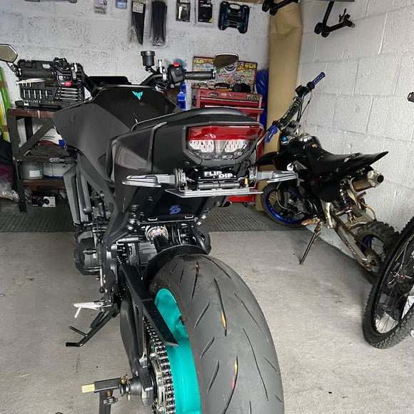 Yamaha MT09 Flip N Dip