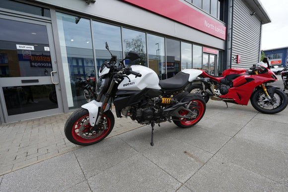 GB Racing Ducati Panigale V2 & V2 S 2025-2026; Streetfighter V2 & V2 S 2025-2026; Multistrada V2 & V2 S 2025-2026; Monster & Monster + 2026; Desert X 2026; Hypermotard V2 V2 SP 2026 Stock Secondary Engine Cover Set