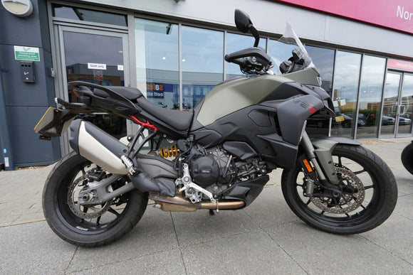 GB Racing Ducati Panigale V2 & V2 S 2025-2026; Streetfighter V2 & V2 S 2025-2026; Multistrada V2 & V2 S 2025-2026; Monster & Monster + 2026; Desert X 2026; Hypermotard V2 V2 SP 2026 Stock Secondary Engine Cover Set