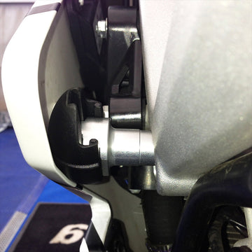 GB Racing Aprilia RSV4 2010-2020; RSV4 RR 2015-2021; RSV4 2021-2024; TUONO V4 2021-2024; RSV4 2025-2026; TUONO V4 2025-2026 Bullet Frame Slider Set - Race
