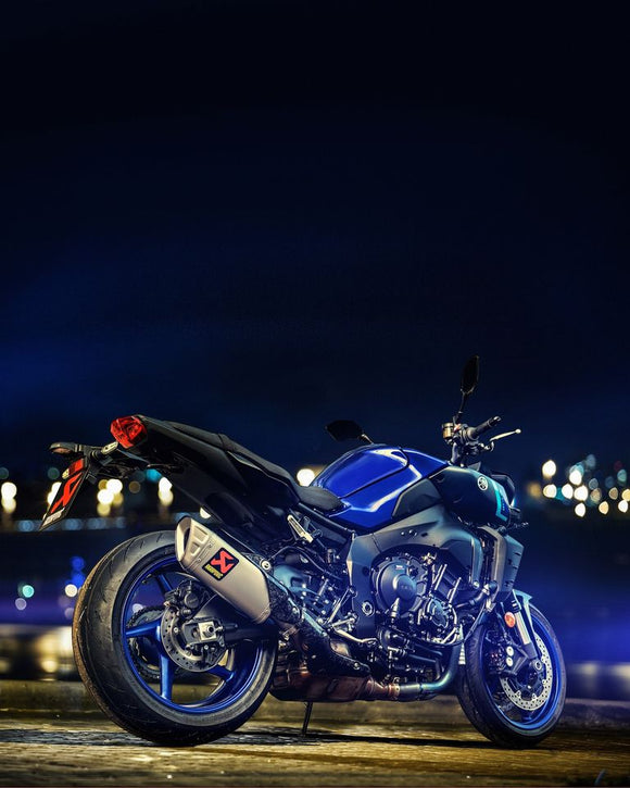 YAMAHA MT-10 - (2022-2024) Akrapovic Titanium Silencer Slip-On Kit - Titanium Outlet Cap With Carbon Heat Shield - Road Legal